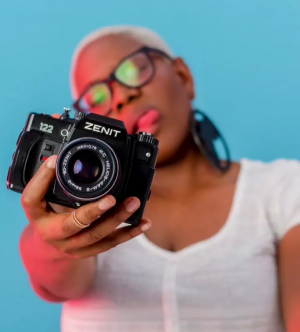 Female Photographer in Cotonou.